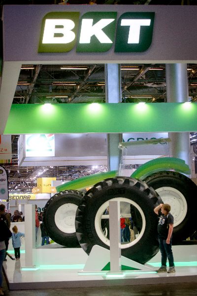 Say hello to BKT’s biggest radial agriculture tire! 1