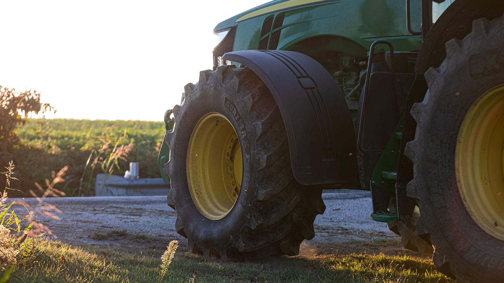 Seven times more resistant than regular tires: AGRIMAX FORTIS