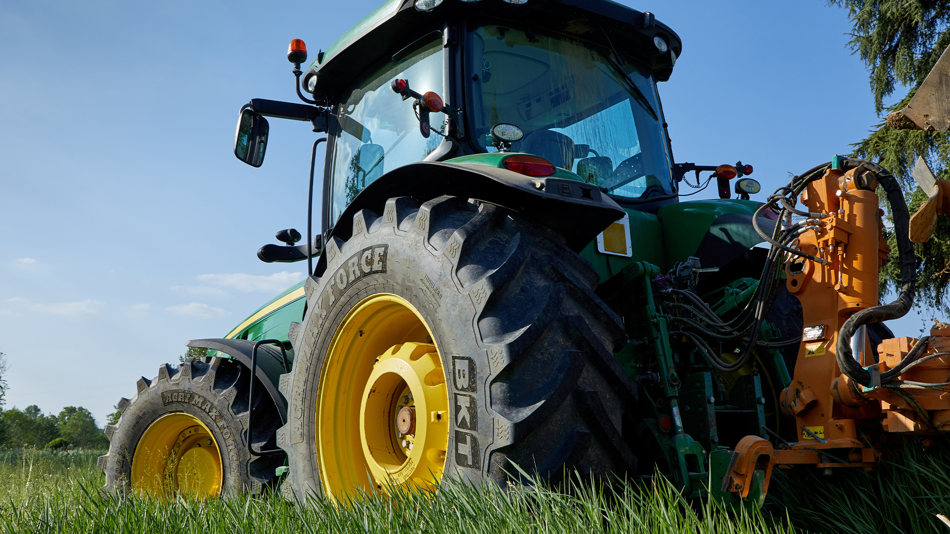 Agricultura: Um guia completo dos melhores pneus para cada terreno