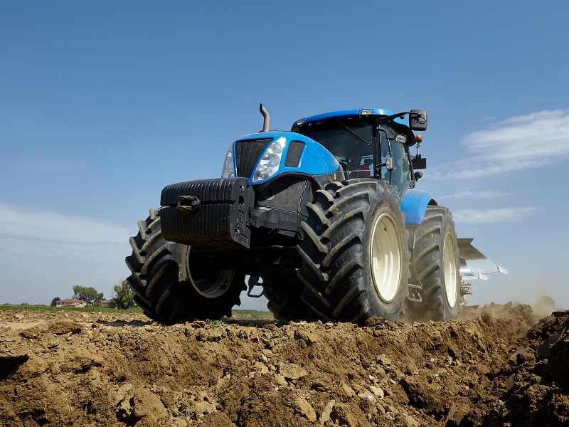 How Do Agricultural Tires Self-Clean, and How Does It Help? 1
