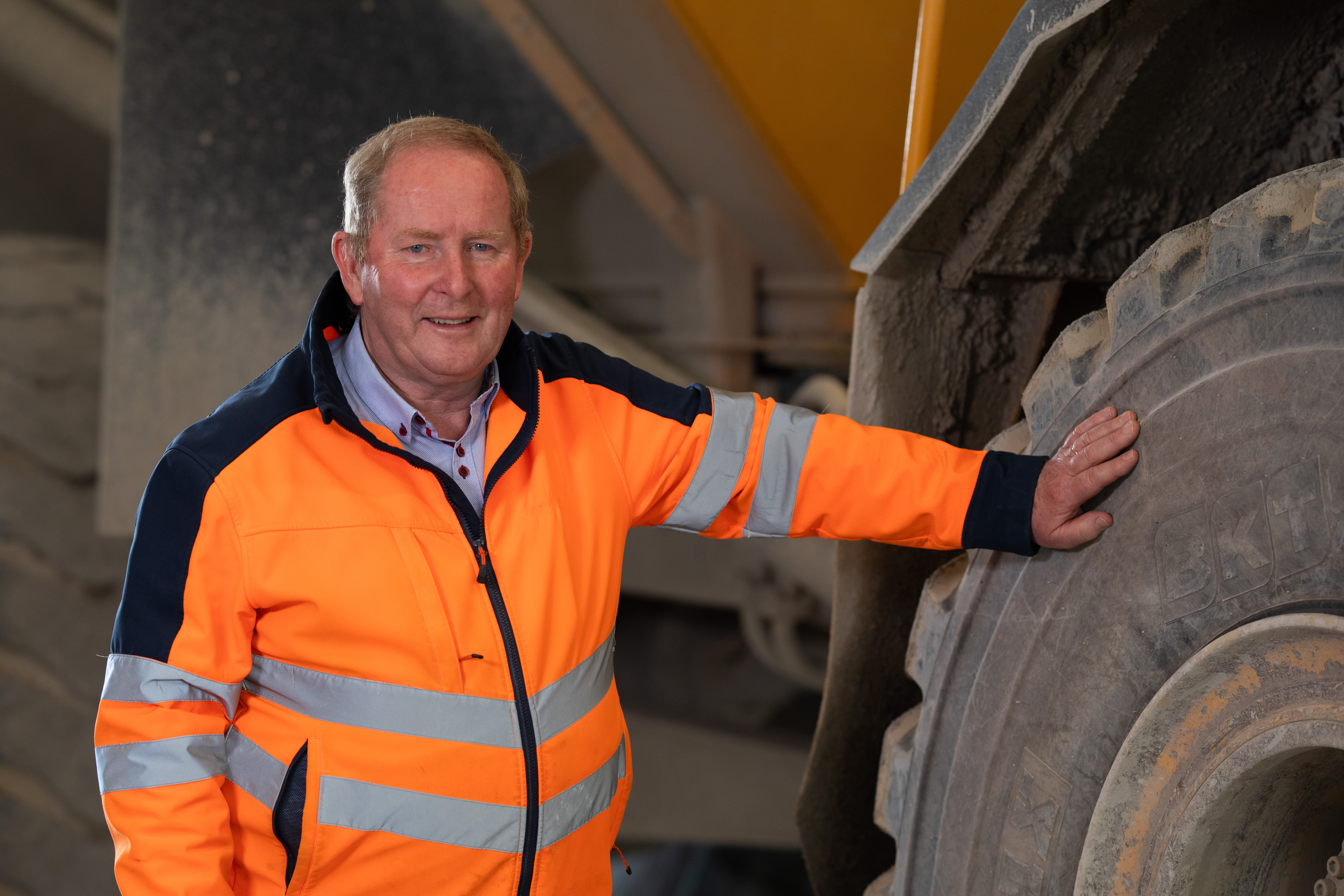 Electric Actuators vs. Traditional Hydraulic Systems on Earthmoving Machinery 2