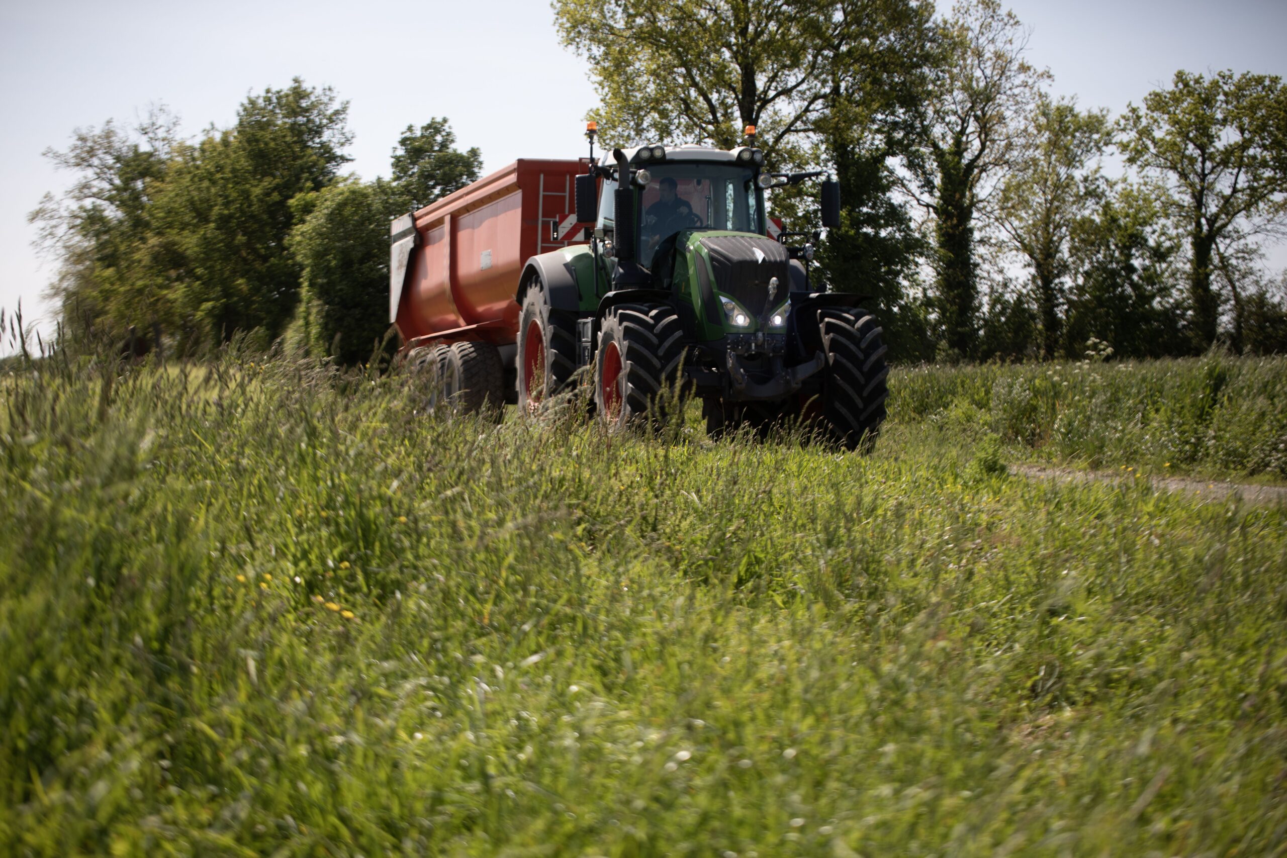 Exploring the European Tractor Market: Demand and Future Outlook